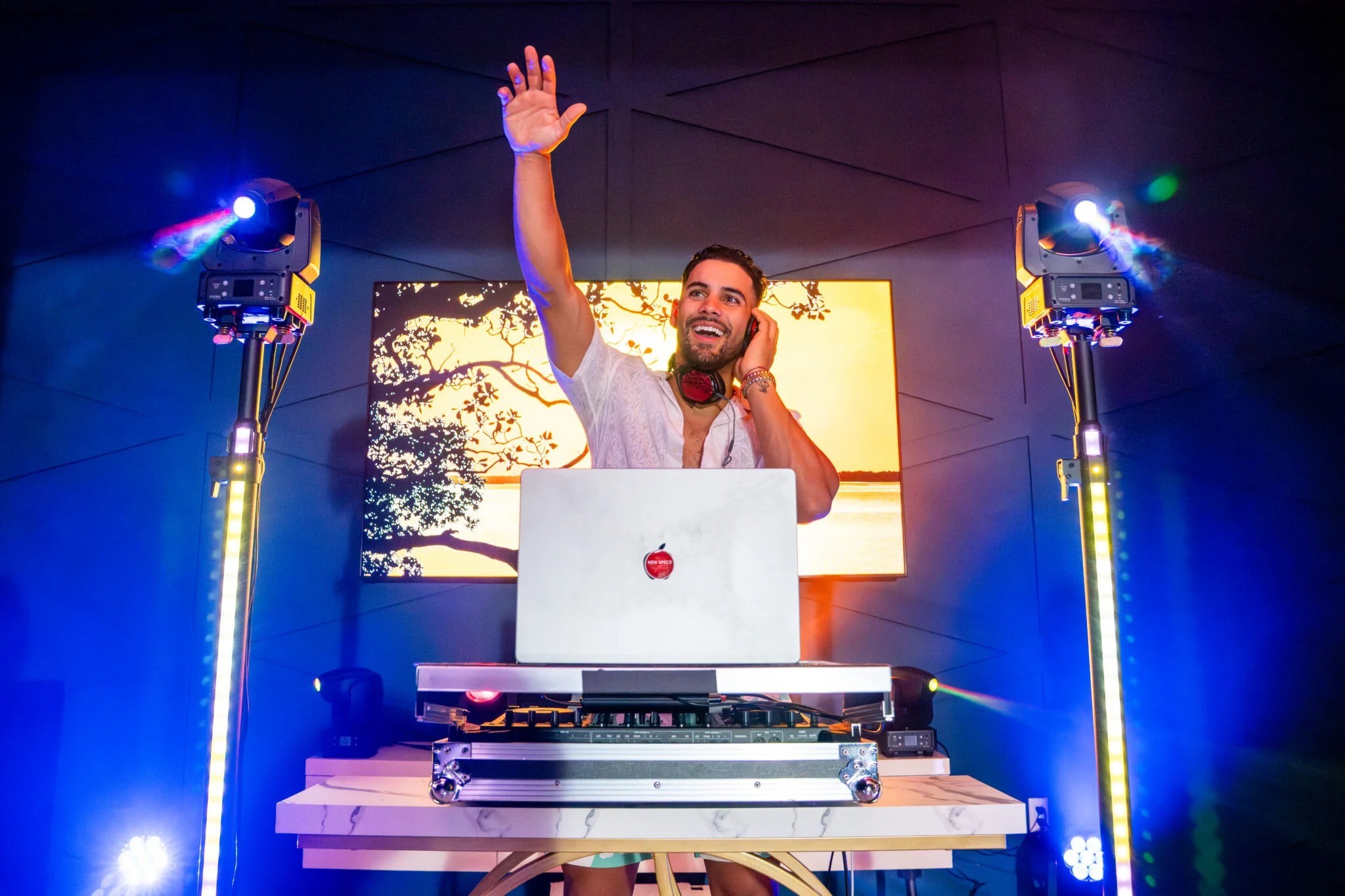 CHAUVET DJ Sentinel Spot Q60 ILS Specifications