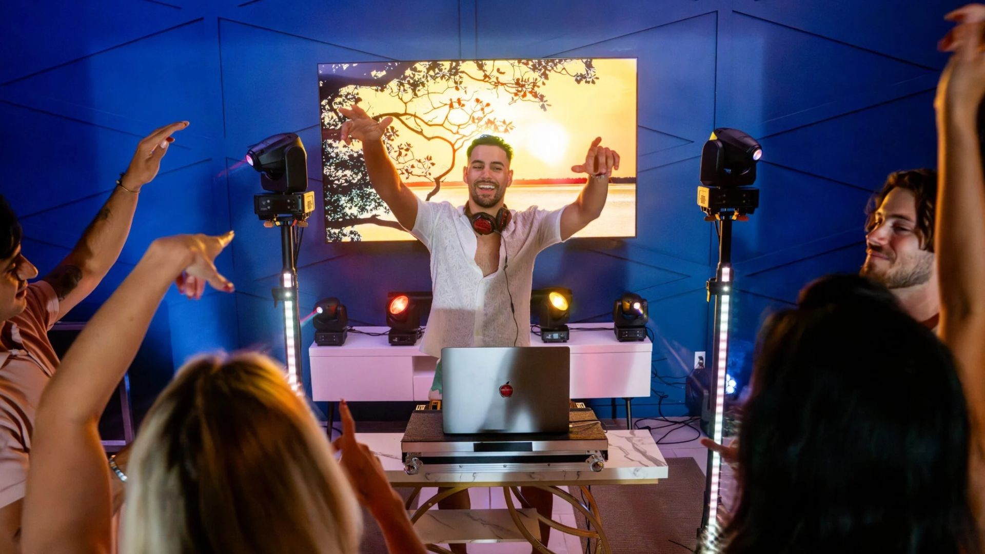 CHAUVET DJ Sentinel Wash Q120 Specifications