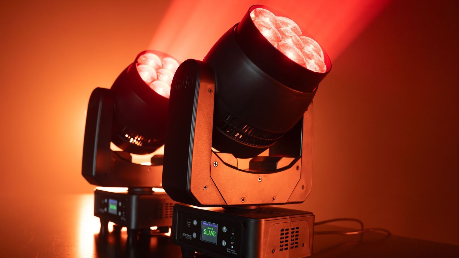 Chauvet DJ Sentinel Wash Q7Z ILS What's included
