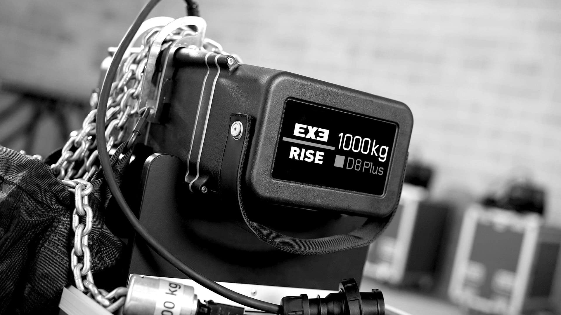 EXE Rise 1000kg D8+ 400V DC 26m | PA SOLUTIONS